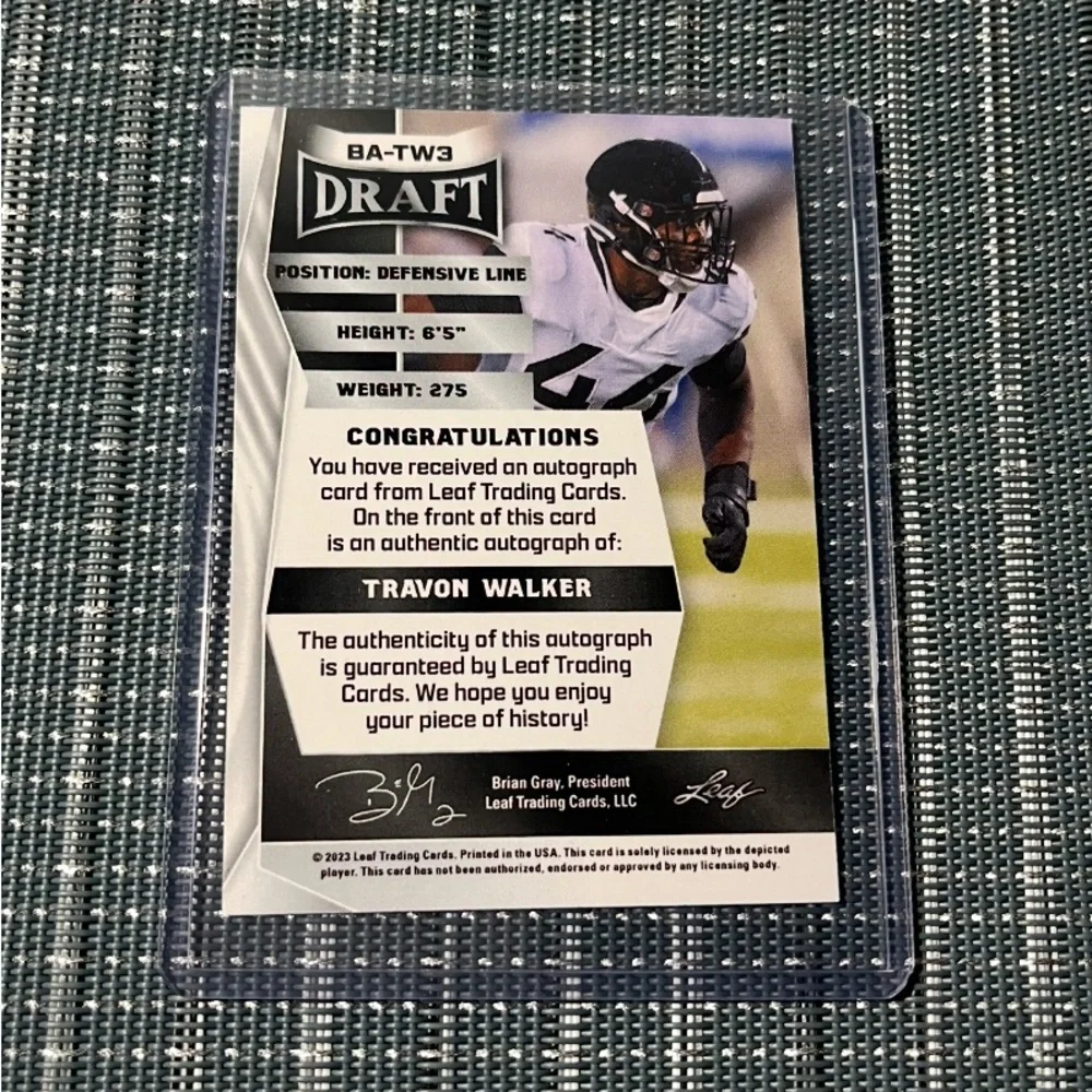 Autographed 🏈 Trayvon Walker Leaf Draft Pick NFL Football Signed Card No #BA-TW3